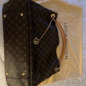 Louis Vuitton Artsy GM Monogram Canvas